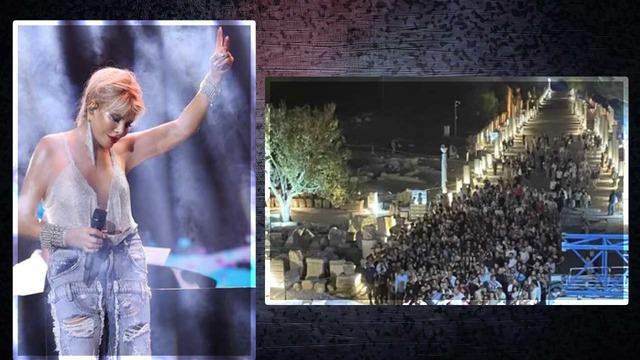 Sahneye bir türlü çıkamamış hayranları konser alanını tek tek terk etmişti! Süperstar Ajda Pekkan o ismi affetmedi