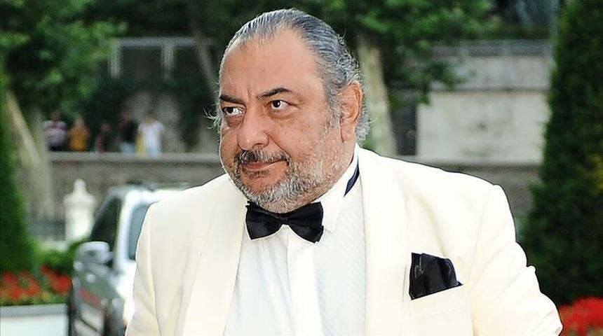 İki kez entübe edilmişti! Reha Muhtar son halini yayınladı! Masadaki çanta dikkat çekti 