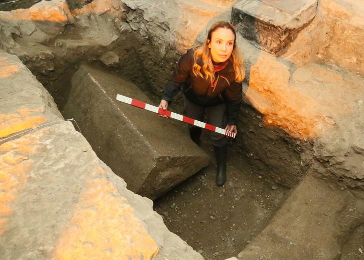 Antalya'daki Aziz Nikolaos kilisesinde lahit bulundu! Noel Baba'nın mezarı olabilir G2