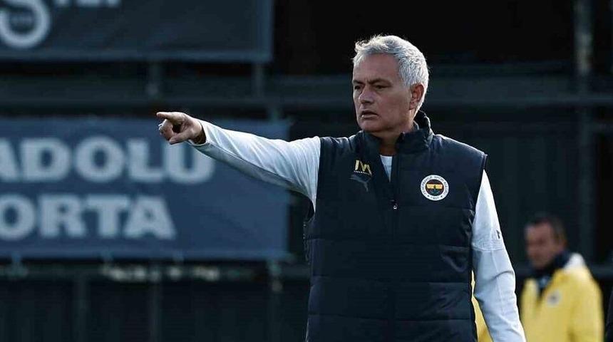 Anlaşma sağlandı! Transfer döneminin ilk transferi Fenerbahçe'den... Resmi açıklama an meselesi!