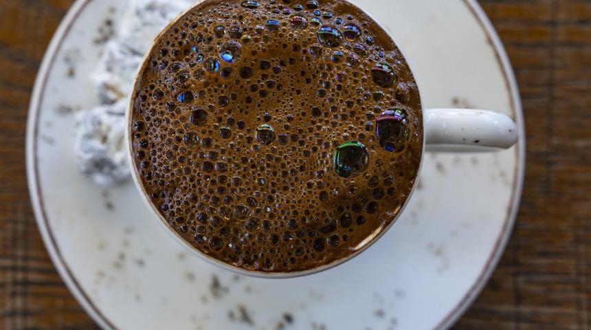 Son çalışma ortaya koydu: Kahve içmek ömrü yaklaşık 2 yıl uzatıyor