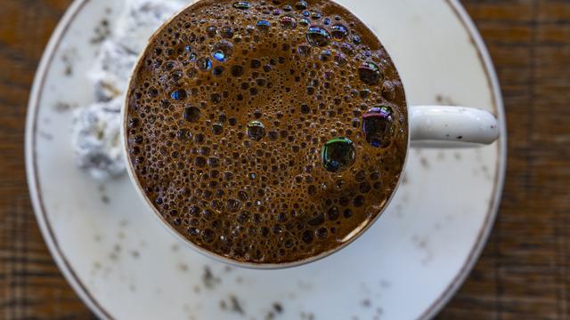 Son çalışma ortaya koydu: Kahve içmek ömrü yaklaşık 2 yıl uzatıyor