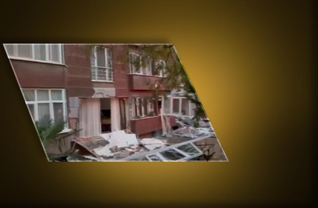 SON DAKİKA | İstanbul'da 14 katlı binada patlama! Ekipler b&ouml;lgede... Fotoğraflar dehşete d&uuml;ş&uuml;rd&uuml;, &ouml;l&uuml; ve yaralılar var