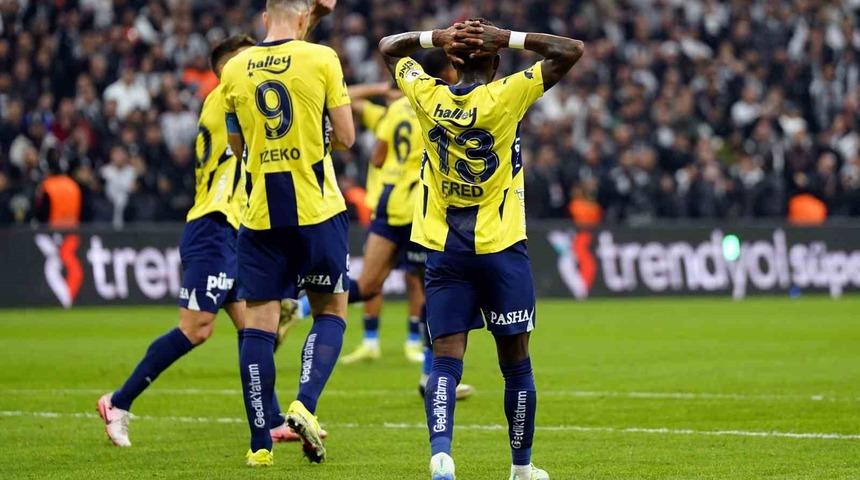 Fenerbahçeli futbolcular Beşiktaş mağlubiyetinin ardından açıklamalarda bulundu: "Sahadaki en iyi takım kaybetti! Hayal kırıklığı" Dusan Tadic, Alexander Djiku...
