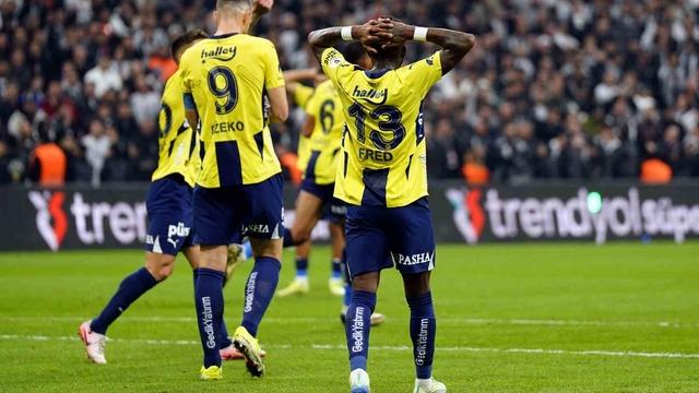 Fenerbahçeli futbolcular Beşiktaş mağlubiyetinin ardından açıklamalarda bulundu: Sahadaki en iyi takım kaybetti! Hayal kırıklığı Dusan Tadic, Alexander Djiku...