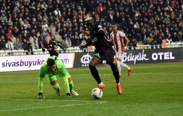 Sivasspor-Galatasaray maçındaki kararlarıyla gündem olmuştu! Erman Toroğlu'ndan Turgut Doman için olay açıklamalar "Telefon görüşmeleri dinlenirse..."" G5