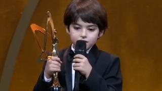 Çocuk oyuncunun ödül konuşması törene damga vurdu! Narin Güran'ı andı sosyal medya yıkıldı! 'Büyüklerin yapamadığını yaptı'