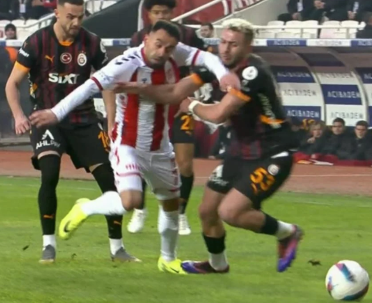 İşte Sivasspor-Galatasaray maçının hakemi Turgut Doman'ın hatalı kararları! Tek tek açıkladılar: 3 kırmızı kartı atladı... G4