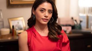 Kimi çok beğendi kim 'çöp poşeti'ne benzetti! Sıla Türkoğlu'nun kıyafetinin fiyatı dudak uçuklattı