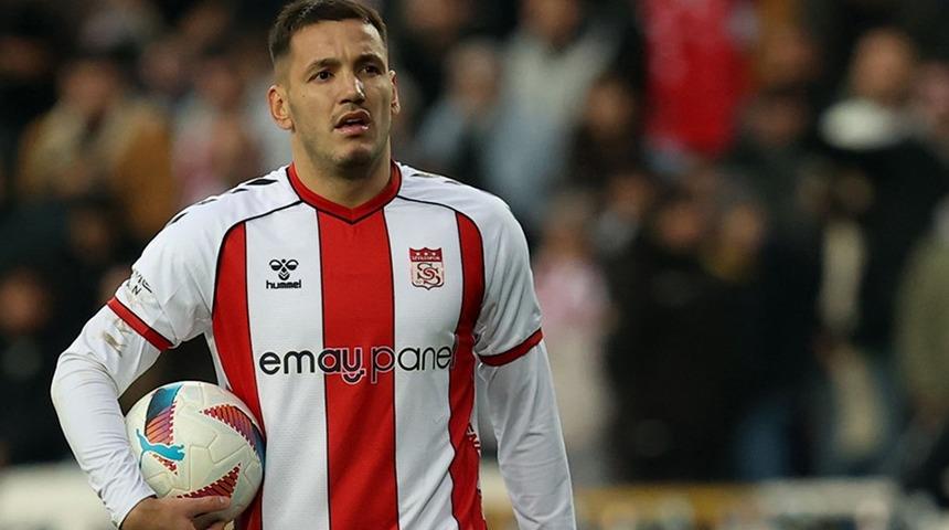 Yaptığı sert müdahale olay olmuştu! Rey Manaj'dan gece yarısı Barış Alper Yılmaz paylaşımı