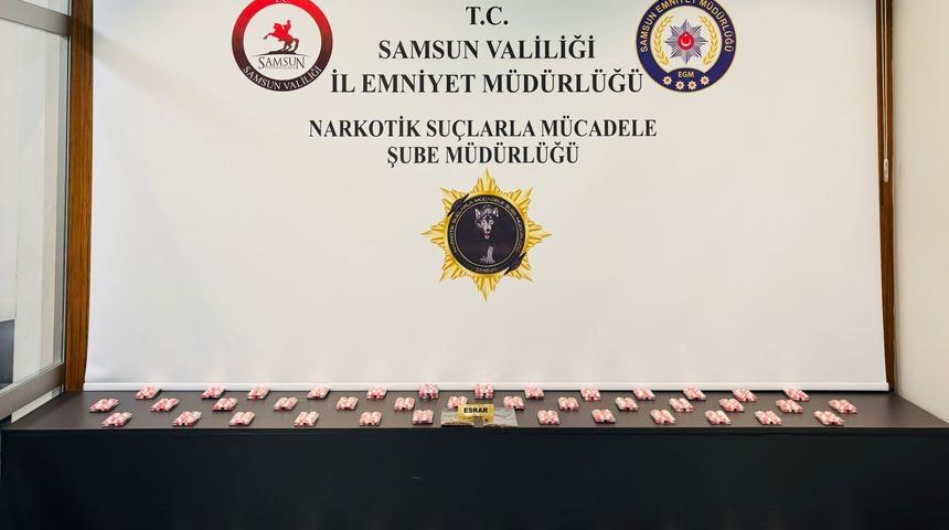 Samsun'da 2 bin 263 sentetik ecza hapı ele geçirildi, 2 zanlı yakalandı
