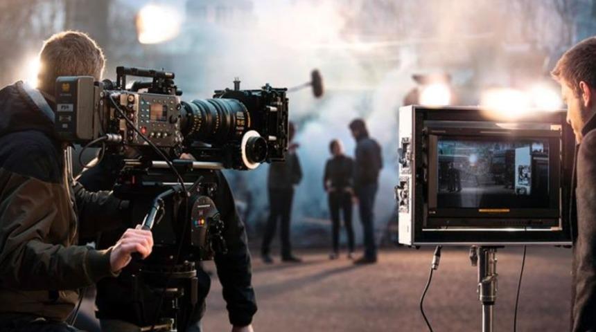 Esra Dermancıoğlu ile Bülent Polat gülünce Burak Sergen çıldırdı! Siyah Kalp setini paydos ettiren kavga...