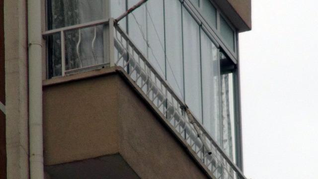 Kayseri'de balkondan düşen kadının ölümünün sır perdesi aralandı... Eşi adli kontrolle serbest bırakıldı!
