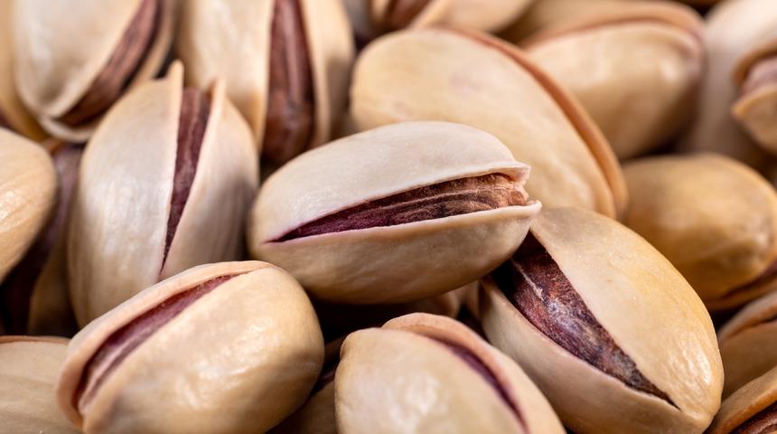 Rüyada Antep fıstığı yemek ne anlama gelir? Rüyada Antep fıstığı toplamak neye işaret ve neye yorumlanır?