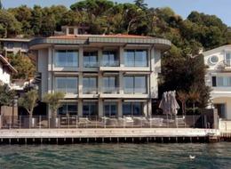 Boğaz'ın simgesi Feyyaz Tokar Yalısı satılıyor! Değeri dudak uçuklattı! Yeni sahibi bakın kimmiş... 