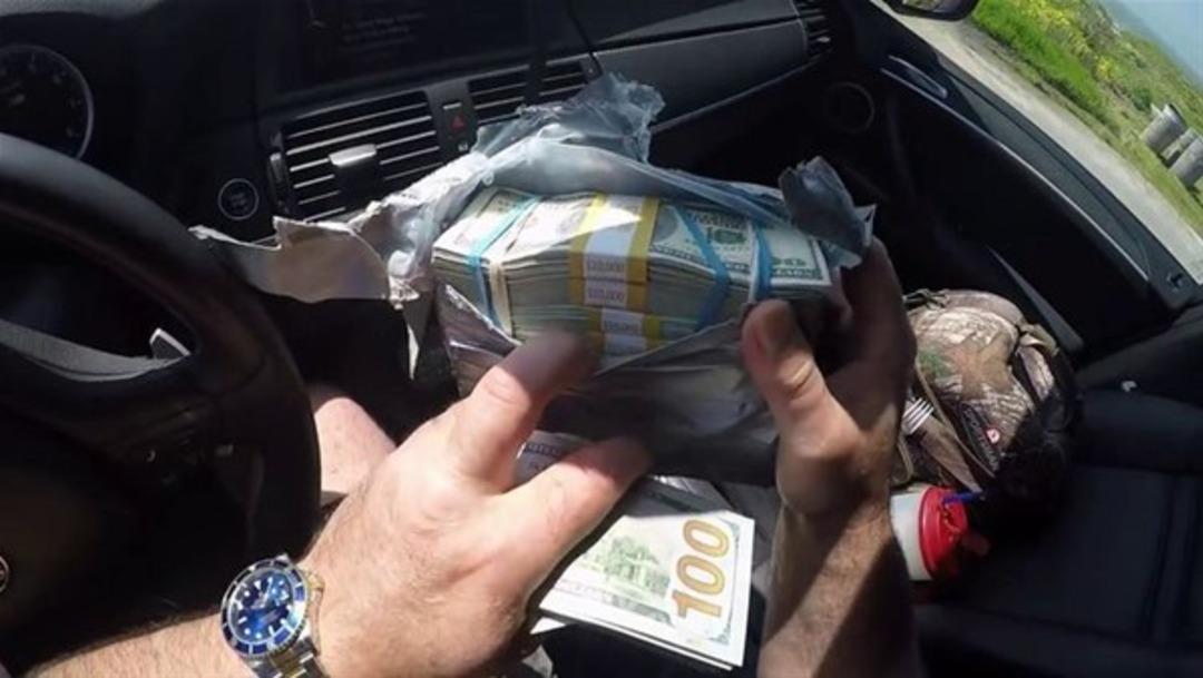 Sahilde dolaşırken buldu...