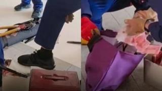 Kumbarasını açamayınca itfaiyeden yardım istedi! Çıkan sonuca inanamadı: "Bu kadarını ben de beklemiyordum"