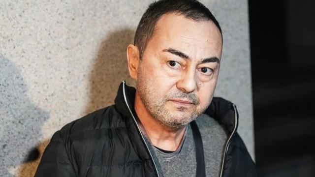 1,5 ayda 25 milyon lira zarar etti! Ev hapsi kaldırılan Serdar Ortaç yine dayanamadı! Canlı yayın açıp ağzına geleni saydı! 'Bir daha kumar soranın...'