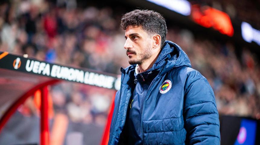 Samet Akaydın'ın hatası pahalıya mal oldu! Kadıköy'de ıslıklı protesto...