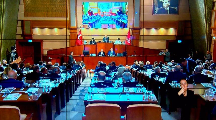 İBB Meclisi'nde kabul edildi! İlim Yayma Cemiyeti ve Deniz Feneri Derneği'ne yapılan bina tahsisleri iptal edildi