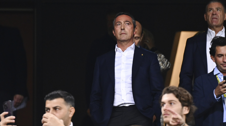 Fenerbahçeli taraftarlar sitem etti! Kadıköy'de 'Ali Koç istifa' ve 'Aziz Yıldırım' sesleri 