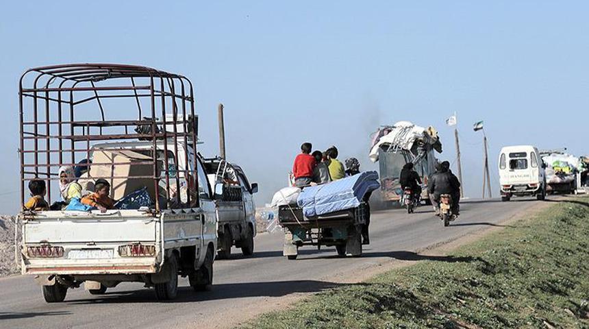 Ülkelerine geri dönme hazırlığı yapan Suriyeli sığınmacılar Türkiye'ye teşekkür etti! Suriyeli Muhammet Osman:  "Türk halkını biz döndükten sonra misafir olarak değil, ev sahibi olarak Suriye'ye bekliyoruz"