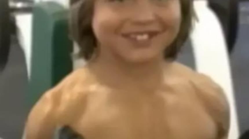 Bir zamanlar dünyanın en güçlü çocuğuydu! Ona herkes 'Küçük Herkül' diyordu... 24 yıl sonra gören tanıyamadı