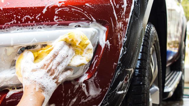 Rüyada araba yıkamak ne anlama gelir? Rüyada araba yıkarken temizlik yapmak neye işaret ve neye yorumlanır?