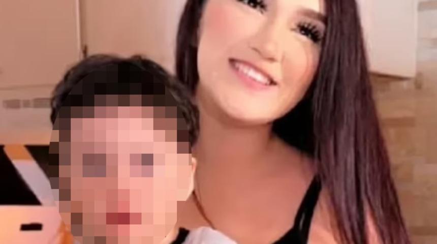 Oyun oynamak istemişti! Evde bulduğu silahı oyuncak zanneden 2 buçuk yaşındaki çocuk uyuyan annesini vurarak öldürdü