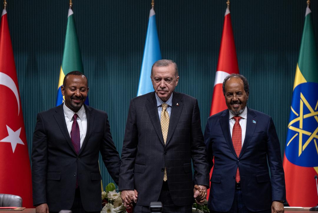 AA-20241211-36458107-36458105-CUMHURBASKANI_ERDOGAN_SOMALI_CUMHURBASKANI_MAHMUD_VE_ETIYOPYA_BASBAKANI_AHMED_ILE_ORTAK_BASIN_TOPLANTISI_DUZENLEDI