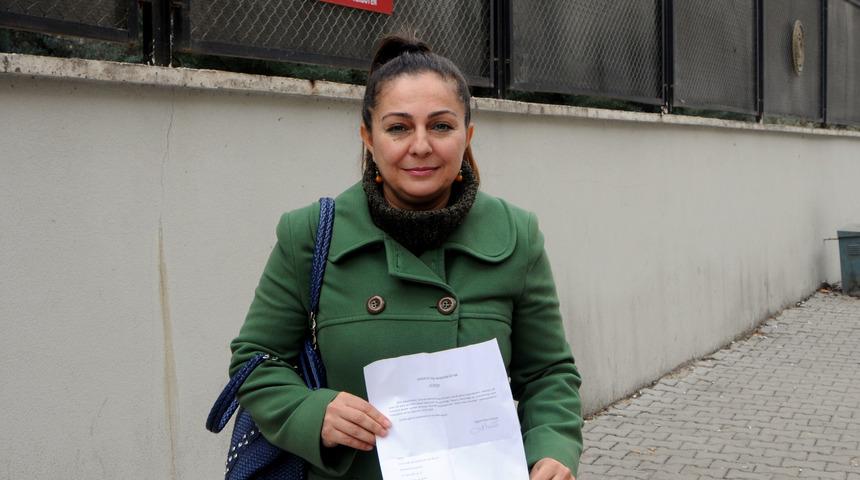 1 &ccedil;ocuk annesi&nbsp;şube m&uuml;d&uuml;r&uuml;nden g&ouml;n&uuml;ll&uuml; askerlik başvurusu