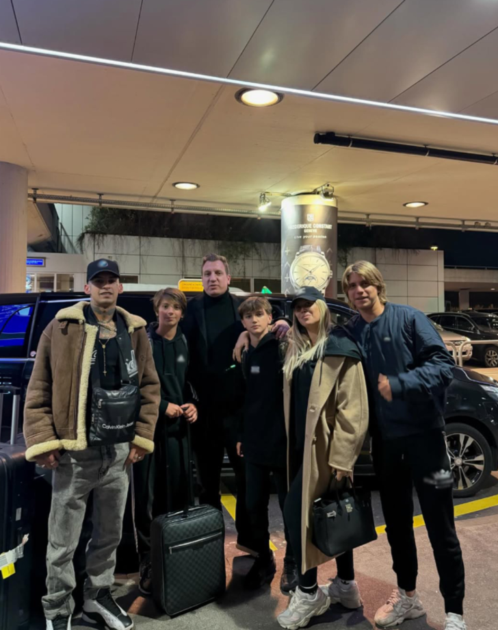 Önce havuza atladı şimdi de romantik tatilde! Wanda Nara ve 13 yaş küçük sevgilisi o şehri karış karış gezdi! G2