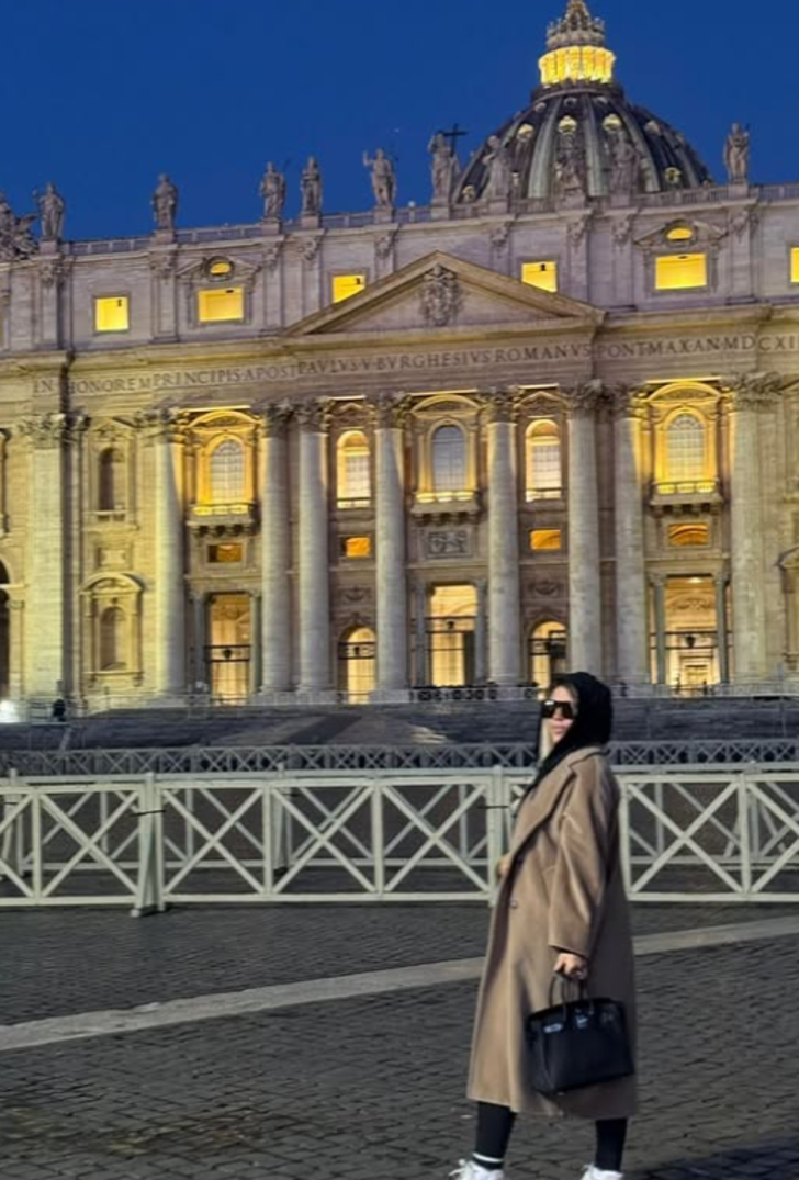 Önce havuza atladı şimdi de romantik tatilde! Wanda Nara ve 13 yaş küçük sevgilisi o şehri karış karış gezdi! G3