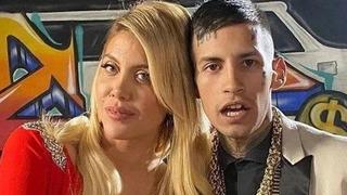 Önce havuza atladı şimdi de romantik tatilde! Wanda Nara ve 13 yaş küçük sevgilisi o şehri karış karış gezdi!