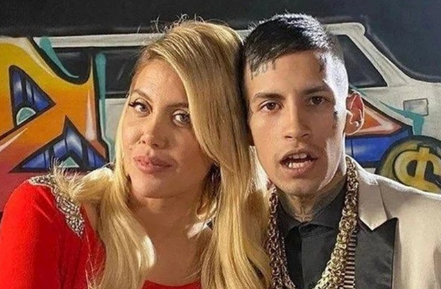 Önce havuza atladı şimdi de romantik tatilde! Wanda Nara ve 13 yaş küçük sevgilisi o şehri karış karış gezdi!