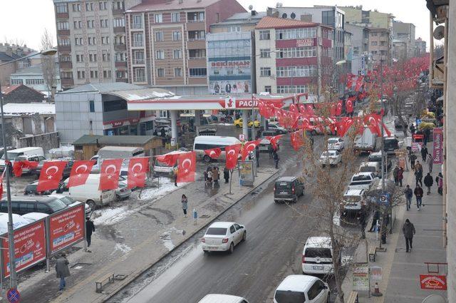 Kars’ta, Afrin Operasyonu’na bayraklı destek