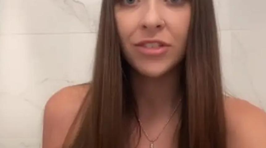 Kendi kendisini ele verdi! Uykusunda konuşan sevgilisinin kendisini aldattığını öğrendi: "Ağızla itiraf etti"