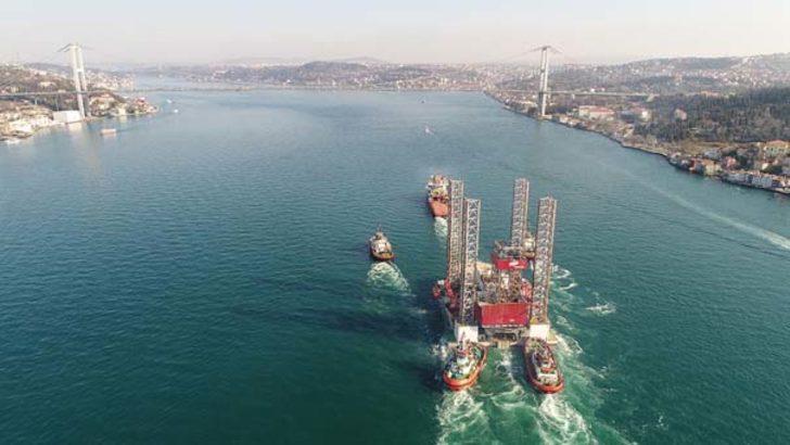 Dev platform Boğaz'dan böyle geçti G5