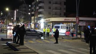 Niğde'de polis aracı ile otomobil çarpıştı! 2'si polis 6 yaralı