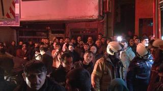 Beyoğlu'nda panikleten patlama! Gece saatlerinde yürekler ağza geldi