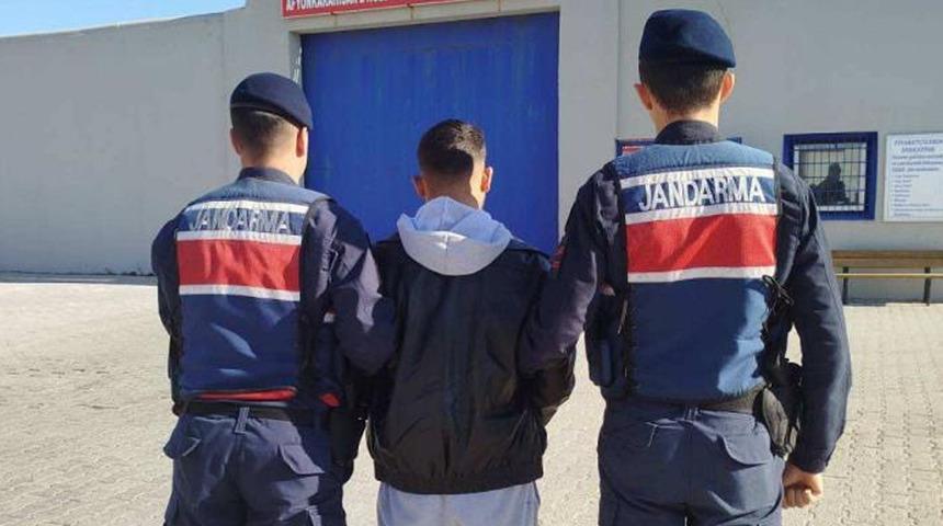 Sapık yakalandı! 10 hapis cezasıyla aranıyordu