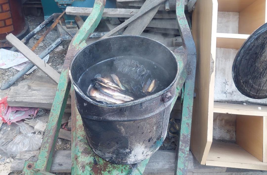 Sobadan sı&ccedil;radı cayır cayır yandı! İş sahibinin kovada sakladığı 1 milyon TL k&uuml;l oldu