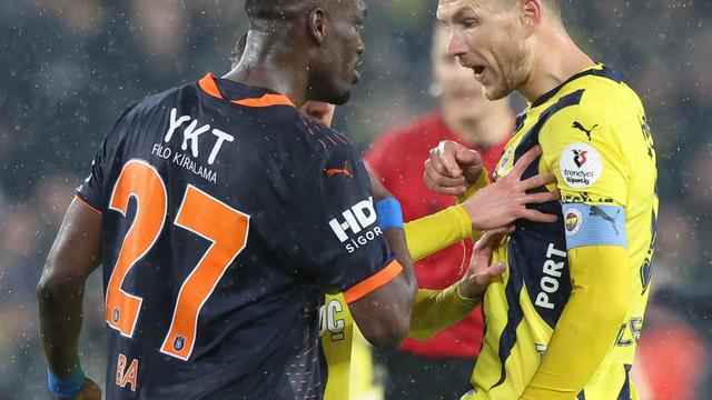 Ba, Dzeko ve Başakşehir camiasından özür diledi