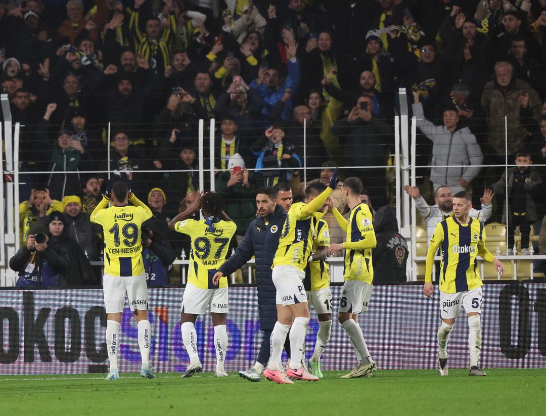 FENERBAHCE---BASAKSEHIR-FK-3-1_471090_139213