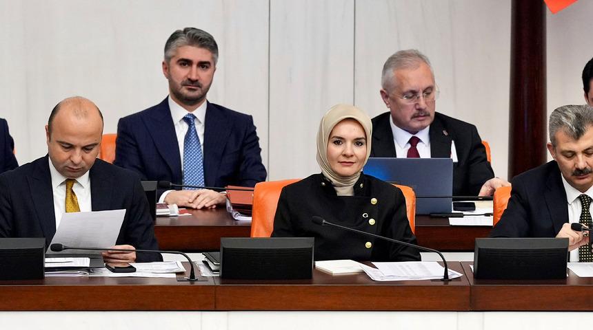 Bakan Göktaş'tan sosyal medya açıklaması: '16 yaş altı için sosyal medya mevzuat hazırlığı içindeyiz'