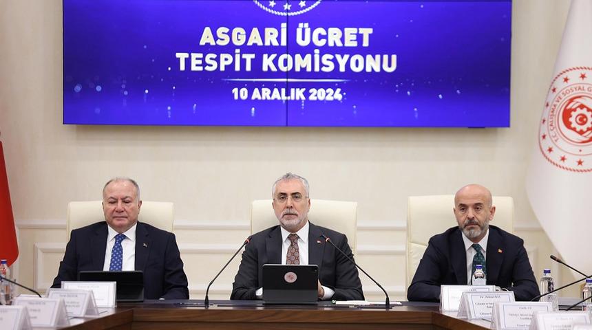 Asgari ücrette beklenen gün! Zam pazarlığı için kritik saat belli oldu... İlk rakam bugün masada mı olacak? Gözler TİSK'te!