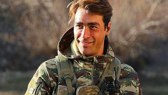 Emret Komutanım'ın Levent'i Sarp Levendoğlu her şeyi bırakıp Datça'ya yerleşti! Basketbol takımına dahil oldu