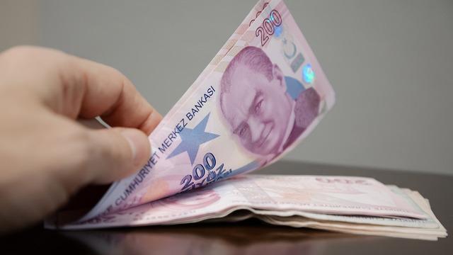 En düşük emekli maaşı için net formül! Sınır o rakam 'Herkese seyyanen ödeme' 