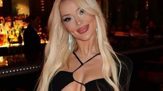 Yılmaz Erdoğan ile yaşadığı aşkla gündem olan Cansu Taşkın'dan beyaz gecelikle iddialı poz! 