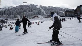 Lapa lapa yağan karı gören oraya yöneldi... Sezonun açılmasıyla kış turizminde de yeni fiyat tarifesi ise belli oldu!